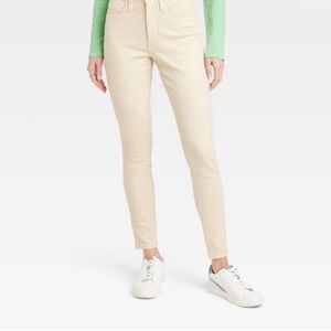 Universal Thread high rise skinny ecru Jeans with Smooth Texture